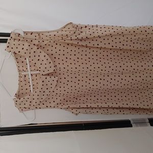 Collared shirt with little leaf pattern